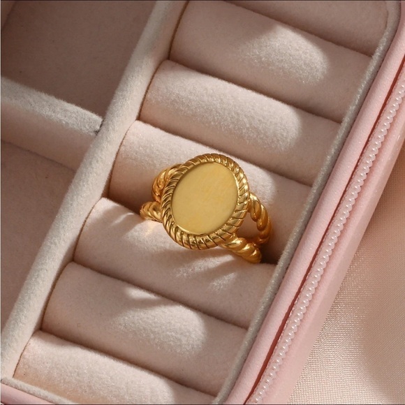 NEW Unique Gold or Silver Retro Oval Ring - Picture 5 of 9